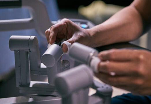 בלוטת התימוס: ניתוח רובוטי לסרטן התימוס -תימומה | רובוט דה וינצ'י