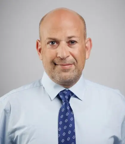פרופ ערן אלון מנהל אא"ג בשיבא