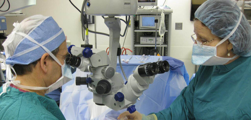 ניתוח כבד עם רובוט דה וינצ'י