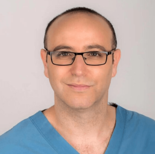 פרופ' עידו לסקוב, סגן מנהל המחלקה לגינקולוגיה אונקולוגית ורופא בכיר במרפאת צוואר הרחם בבית החולים "ליס" לנשים ויולדות (המרכז הרפואי איכילוב)